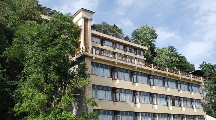 Snow Valley Resorts Dalhousie